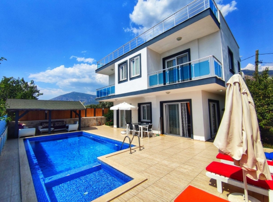 Villa Cemre Üzümlü